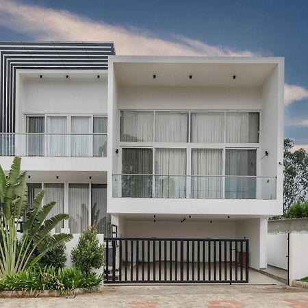 Celestial Sapphire Villa Pvt Pool Veg Food 4Bhk Dod Ballāpur المظهر الخارجي الصورة