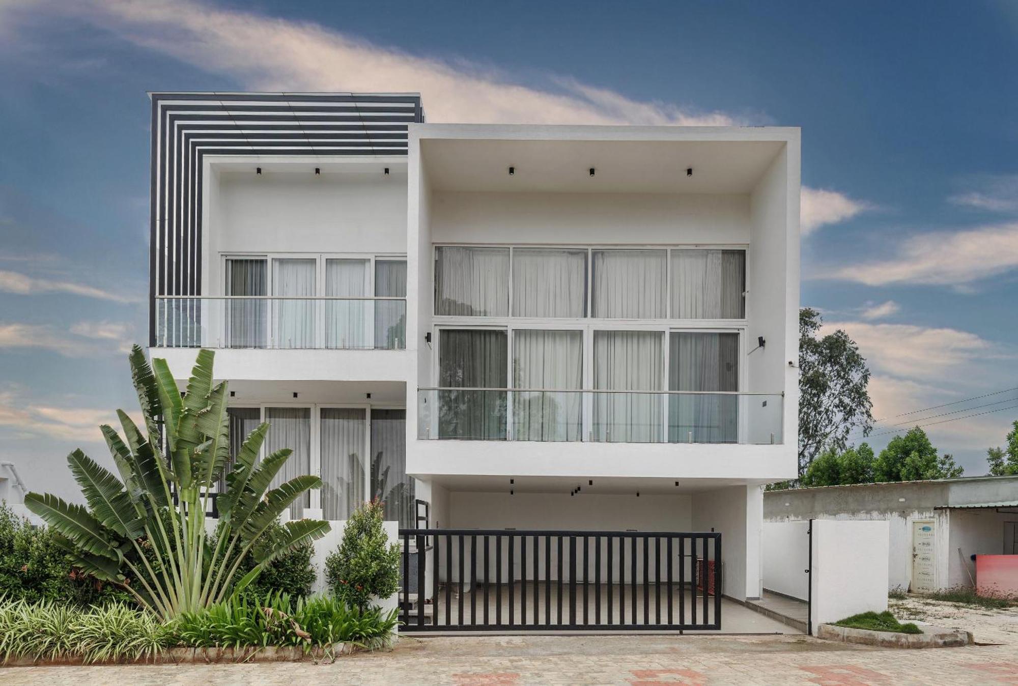 Celestial Sapphire Villa Pvt Pool Veg Food 4Bhk Dod Ballāpur المظهر الخارجي الصورة