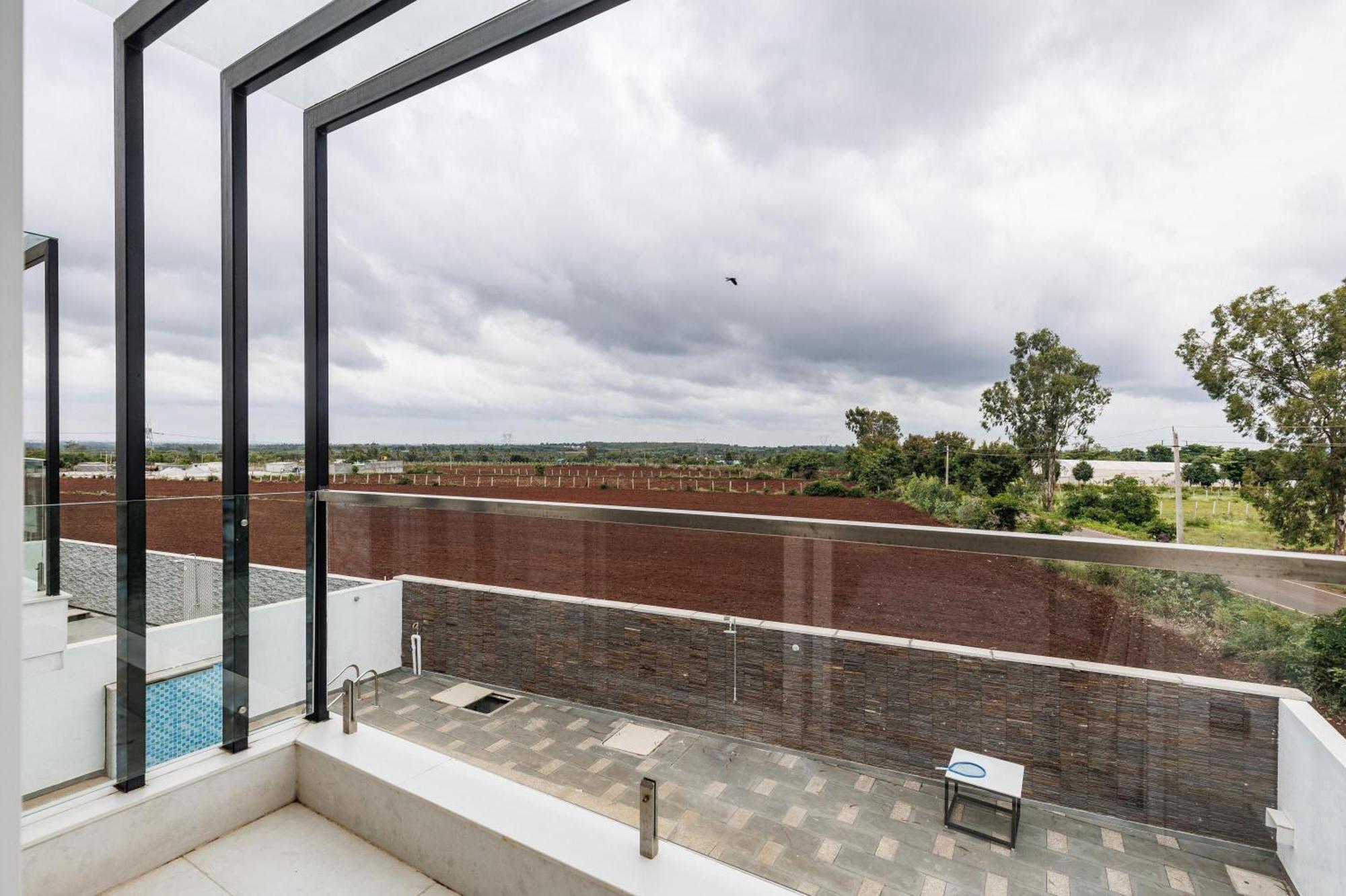 Celestial Sapphire Villa Pvt Pool Veg Food 4Bhk Dod Ballāpur المظهر الخارجي الصورة