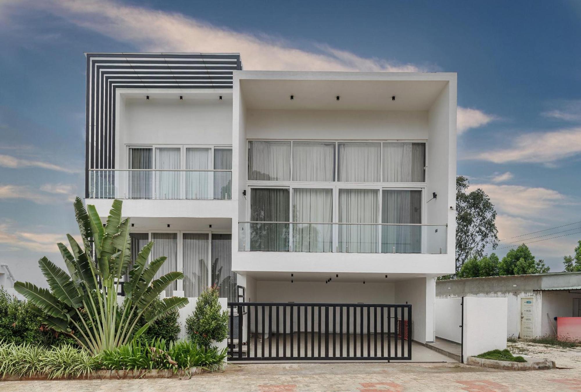 Celestial Sapphire Villa Pvt Pool Veg Food 4Bhk Dod Ballāpur المظهر الخارجي الصورة